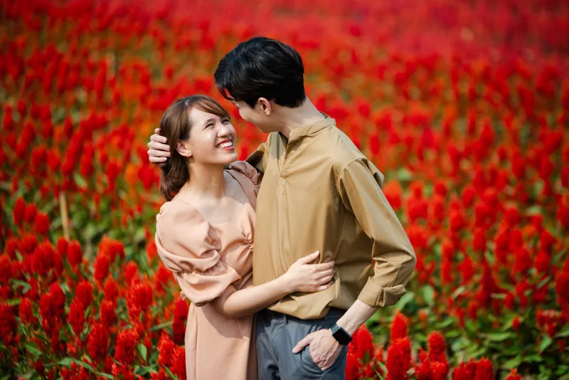 ทุ่งดอกไม้แดง